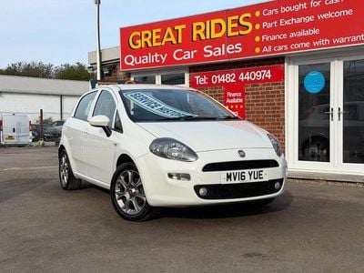 Used Fiat Punto Easy Plus 69 HP (50 kW) 2016 White Hatchback