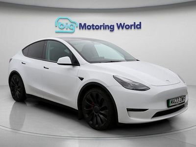 White Used 2023 Tesla Model Y Performance SUV | £31,300 (Fair price)