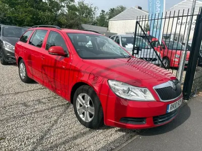Begagnad Skoda Octavia GreenLine 105 HK (77 kW) 2010 Röd Kombi