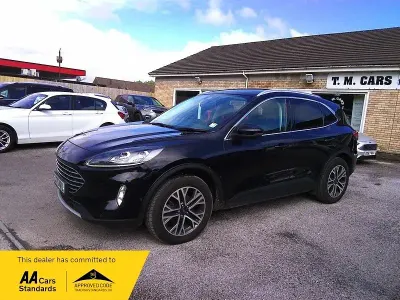 Begagnad Ford Kuga Titanium 150 HK (110 kW) 2020 Svart SUV