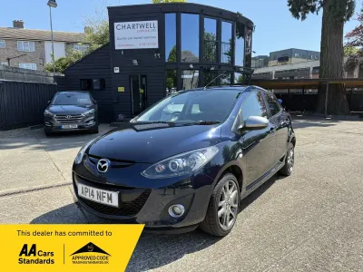 Begagnad Mazda 2 Edition 2014 Blå Halvkombi