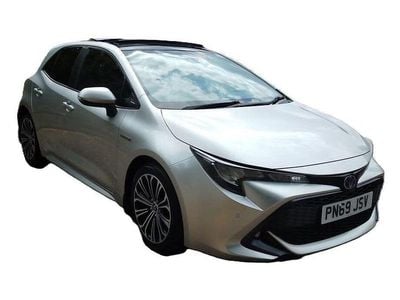 Used Toyota Corolla Design 122 HP (89 kW) 2019 Silver Hatchback