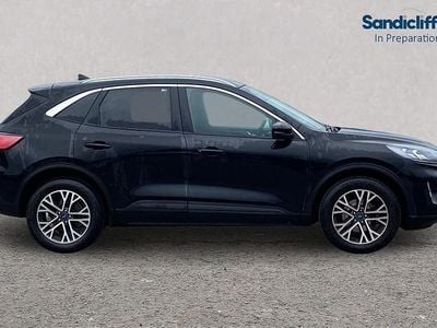 Usado Ford Kuga Titanium 150 HP (110 kW) 2023 Preto SUV