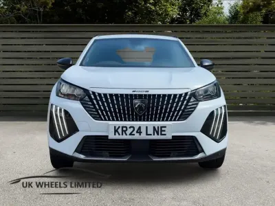 Used Peugeot 2008 Allure 129 HP (94 kW) 2024 White SUV