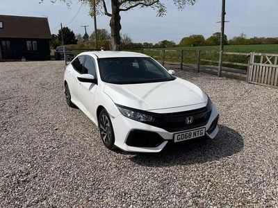 Used Honda Civic SE 126 HP (92 kW) 2019 White Hatchback