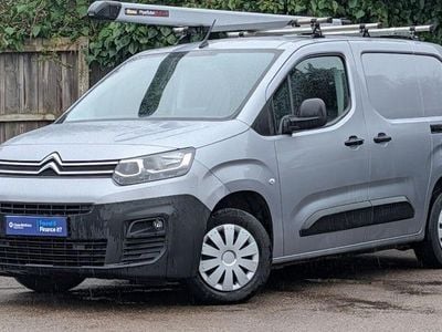 Used Citroën Berlingo Start 76 HP (55 kW) 2020 Grey MPV