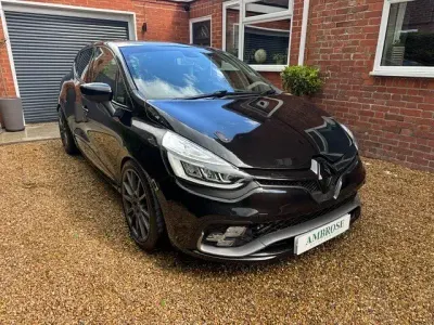 Used Renault Clio 270 HP (198 kW) 2014 Black Hatchback