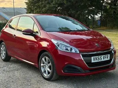 Used Peugeot 208 Active 2015 Red Hatchback