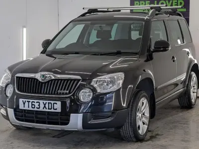 Used Skoda Yeti GreenLine 105 HP (77 kW) 2013 Black SUV
