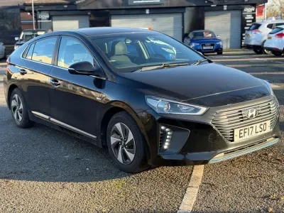 Usado Hyundai Ioniq Premium 141 CV (103 kW) 2017 Negro Utilitario