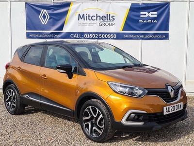 Used Renault Captur Iconic 90 HP (66 kW) 2020 Desert orange with black roof  SUV