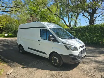 Usado Ford Transit Custom 2018 Branco Monovolume