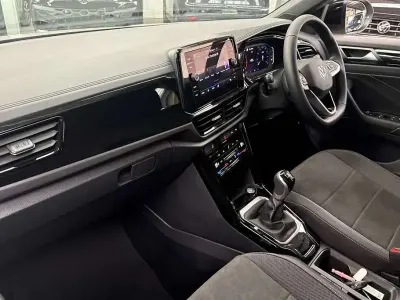 New VW T-Roc Design 147 HP (108 kW) 2026 Grey SUV