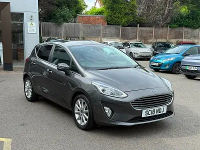 Used Ford Fiesta Titanium 100 HP (73 kW) 2018 Grey Hatchback