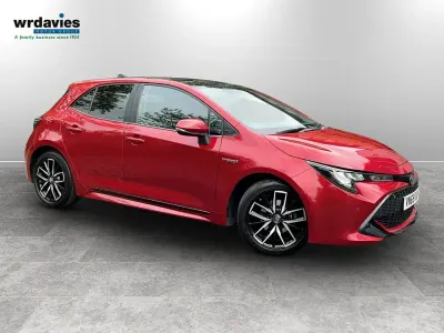 Usado Toyota Corolla Design 122 CV (89 kW) 2019 Rojo Utilitario