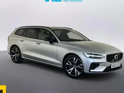 Usado Volvo V60 R-Design 350 HP (257 kW) 2021 Prateado Carrinha