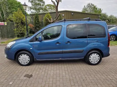 Używany Citroën Berlingo XTR 90 KM (66 kW) 2015 Niebieski Minivan