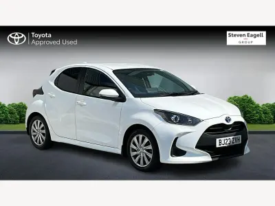 Used Toyota Yaris 2023 White Hatchback