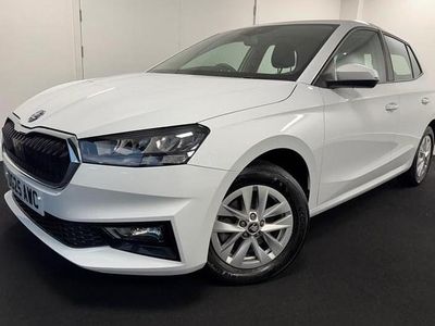Moon white Used 2025 Skoda Fabia SE Hatchback | £16,495 (Fair price)