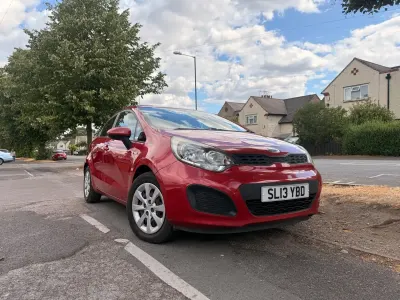 Used Kia Rio Air 84 HP (61 kW) 2013 Red Hatchback