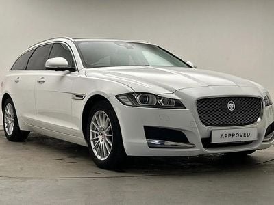 Used Jaguar XF Sportbrake Portfolio 161 HP (118 kW) 2018 White Estate