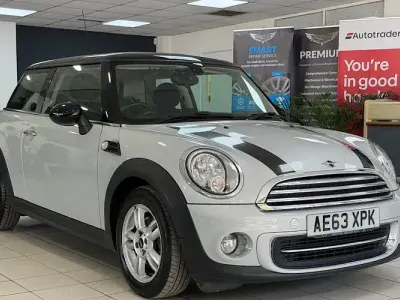 Used Mini Cooper Hatch 122 HP (89 kW) 2013 Silver Hatchback