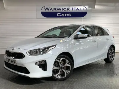 Used Kia Ceed 2019 White Hatchback