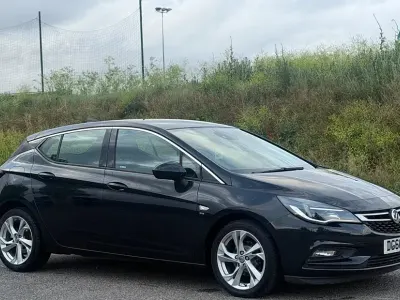 Used Vauxhall Astra SRi 2016 Black Hatchback