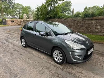 Usado Citroën C3 VTR Sport 75 HP (55 kW) 2011 Cinzento Citadino