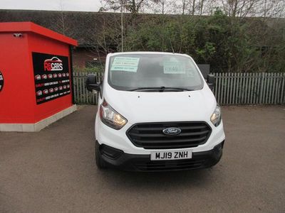 Used Ford Transit Custom 105 HP (77 kW) 2019 White Van
