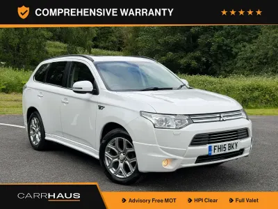 Used Mitsubishi Outlander P-HEV 2015 White Estate