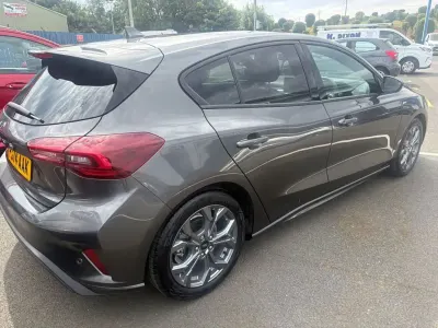 Used Ford Focus ST-Line 2024 Magnetic grey Hatchback
