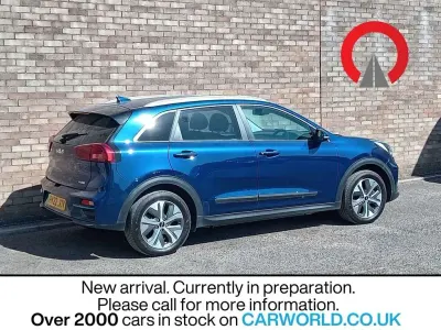 Used Kia e-Niro 147 kW (201 HP) 2022 Blue SUV