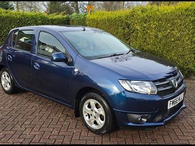 Blue Used 2016 Dacia Sandero Lauréate Hatchback | £5,699 (Fair price)