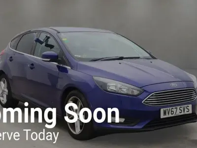 Used Ford Focus Zetec 120 HP (88 kW) 2017 Blue Hatchback