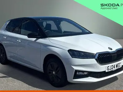 Begagnad Skoda Fabia Colour Edition 59 HK (43 kW) 2024 Vit Halvkombi