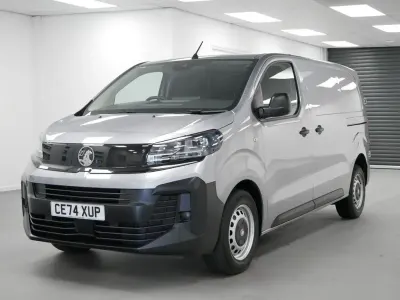 Used Vauxhall Vivaro Edition 120 HP (88 kW) 2024 Grey MPV