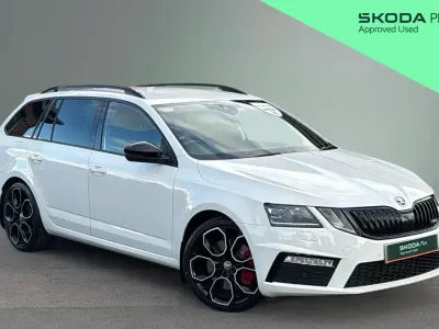 Used Skoda Octavia vRS 245 HP (180 kW) 2020 White Estate