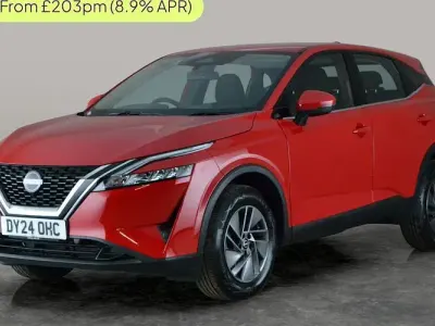 Begagnad Nissan Qashqai Acenta Premium 140 HK (102 kW) 2023 Röd SUV