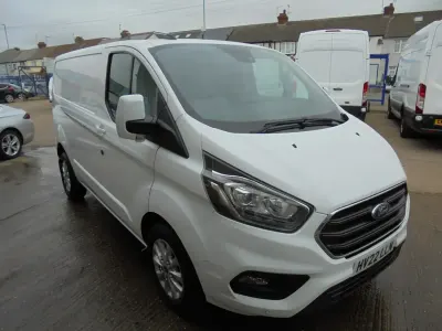 Used Ford Transit Custom Limited 130 HP (95 kW) 2022 White Van