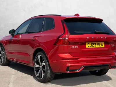 Usado Volvo XC60 Ultimate 250 HP (183 kW) 2023 Vermelho SUV