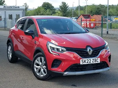 Used Renault Captur Iconic 91 HP (66 kW) 2022 Red SUV