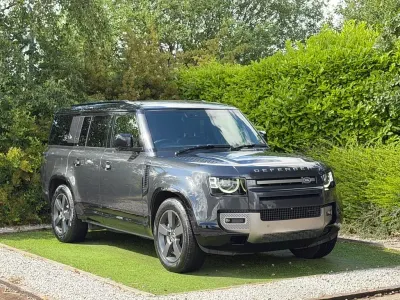 Used Land Rover Defender HSE Dynamic 300 HP (220 kW) 2023 Grey SUV