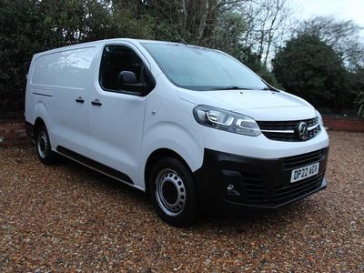 Used Vauxhall Vivaro 100 HP (73 kW) 2022 White MPV