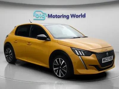 Used Peugeot 208 GT 102 HP (75 kW) 2022 Yellow Hatchback