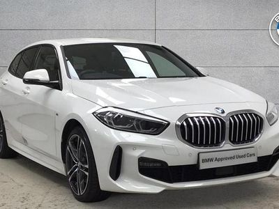 Usado BMW 118 M Sport 134 HP (98 kW) 2022 Branco Citadino