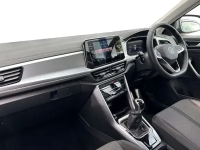 New VW T-Roc Life 115 HP (84 kW) 2025 Silver SUV