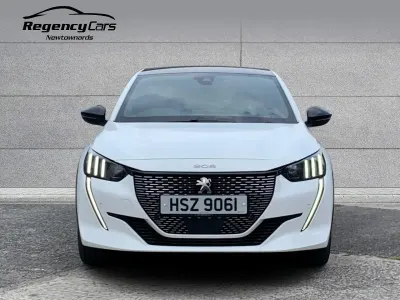 Used Peugeot 208 GT 99 HP (72 kW) 2024 White Hatchback