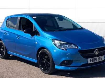 Begagnad Vauxhall Corsa SRi 90 HK (66 kW) 2019 Blå Halvkombi