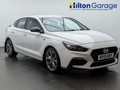 Used Hyundai i30 N Line 140 HP (102 kW) 2019 White Coupe